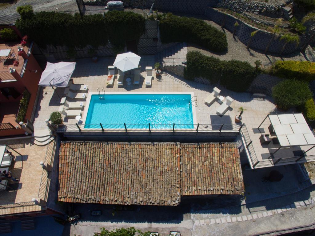 Hostal Casale Di Caterina Taormina Exterior foto